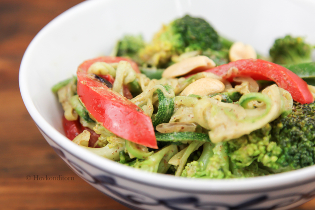 Zucchini Noodle Veggie Stir Fry