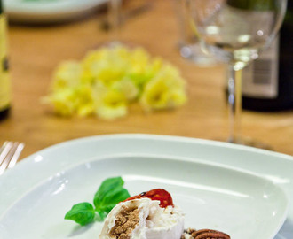 Getost med Ugnsrostade Tomater, Pecannötter och Balsamvinäger