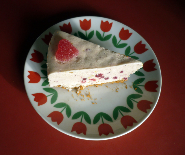 Cheesecake med lingon och pepparkaka
