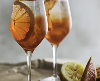 Coffee infused aperol spritz