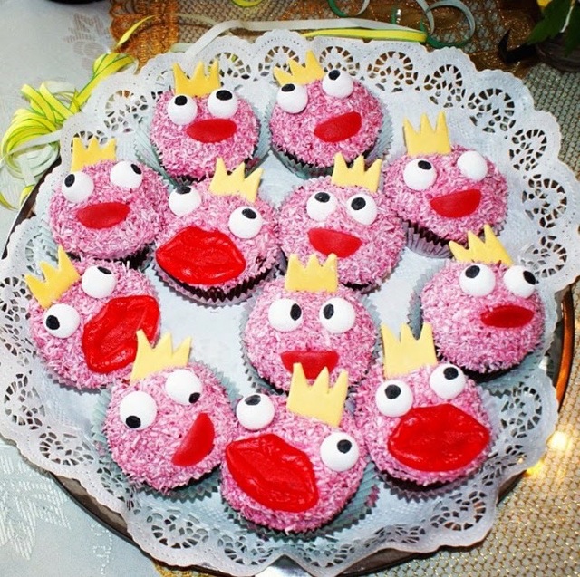 Prinsess-cupcakes (Bountycupcakes med vitchokladfrosting)