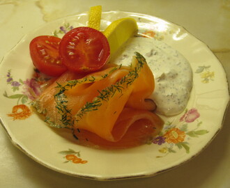 Gravlax med Mammas Dillmajonnäs