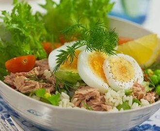 Tonfisksallad med ris