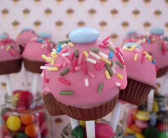 Cupcakes Cake Pops