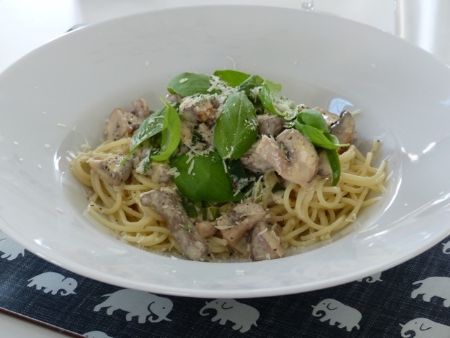 Pasta med oxfilé, svamp och grädde