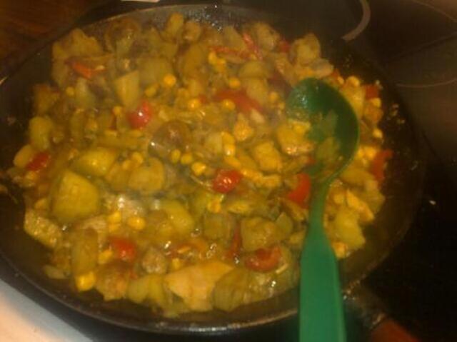 Kycklingpytt med curry