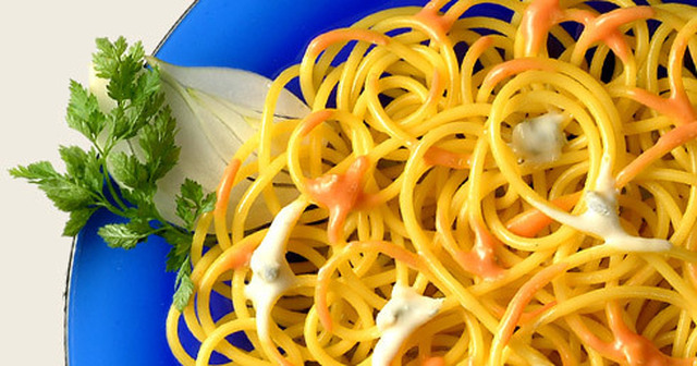 Spaghetti med Basilicosås och gorgonzola