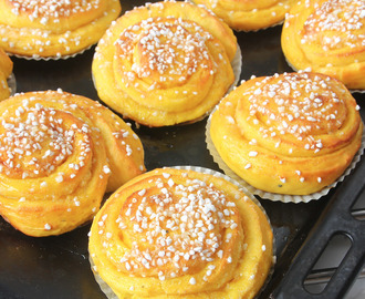 Saftiga saffransbullar