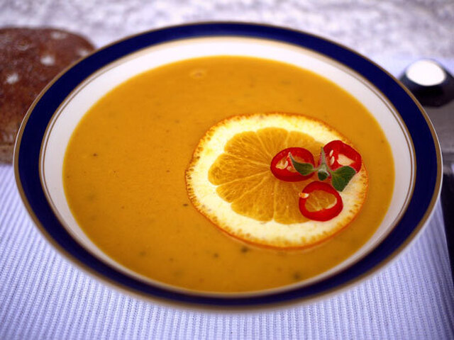 Solgul soppa, perfekt i vintermörkret!