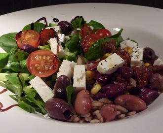 Sallad med matkorn och bönor