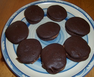 Whoopie pies - choklad med chokladfyllning