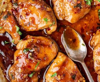 Honey Garlic Chicken Thighs | Gimme Delicious in 2021 | Honey garlic chicken thighs, Boneless chicken thigh recipes, Garlic chicken thighs recipe