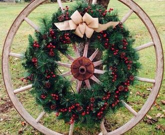 Pin by Linnea Aterius on Christmas | Christmas, Christmas decorations, Western christmas decorations