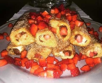 French toast roll up med jordgubbar och nutella!