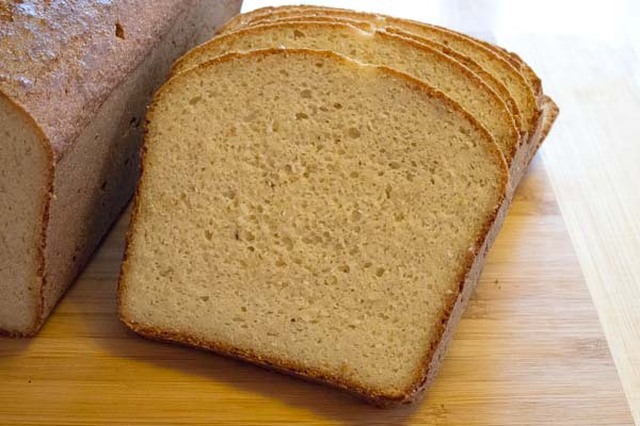 Formbröd (LCHF) - ett gott ljust bröd som även fungerar bra som rostbröd