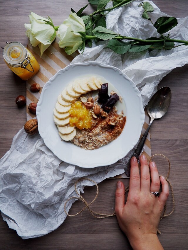 Vanilla Porridge with Homemade Orange Jam, Dates and Hazelnuts