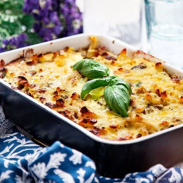 Pastagratäng med bacon, ricotta och zucchini