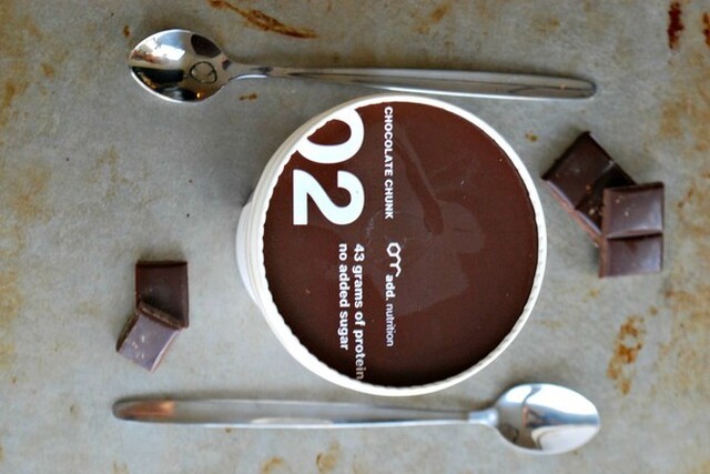 Chocolate craving - Kladdkaksbakelse med proteinglass och chokladsås