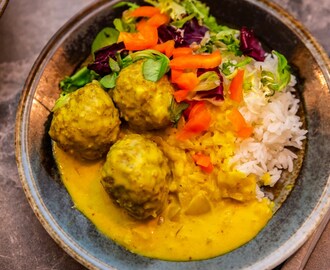 Boller i karry- Danska köttbullar i currysås