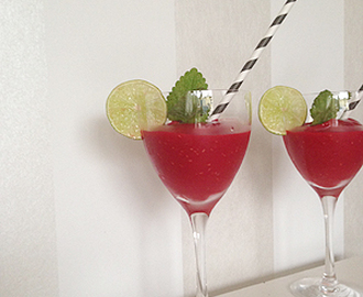 Lördagsdrinken – En frozen daiquiri med hallon!