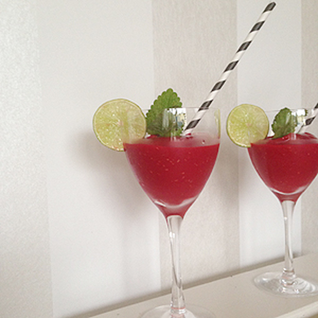 Lördagsdrinken – En frozen daiquiri med hallon!