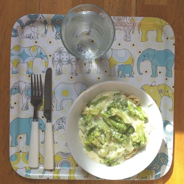 Pasta med broccolisås