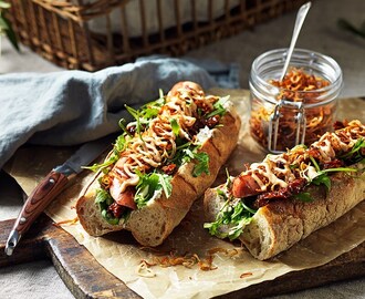 Baguette med BBQ-lax och ranchdressing