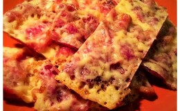 lchf ost bacon pizza