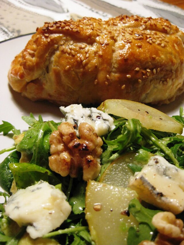 Smördegsinbakad kycklingfilé med gorgonzola