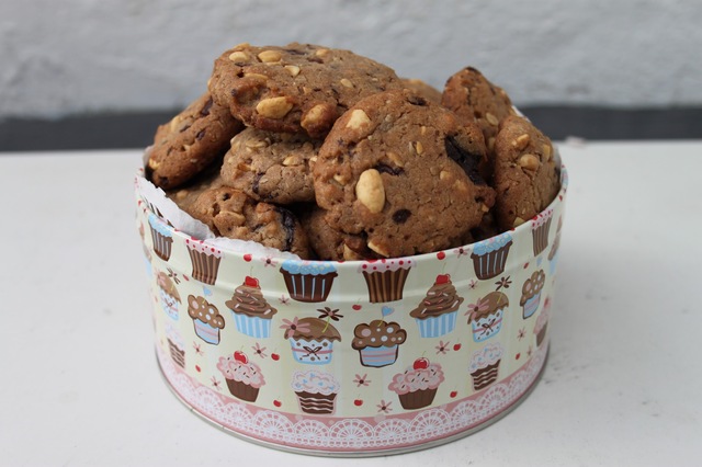 Cookietoppar med nötter och choklad
