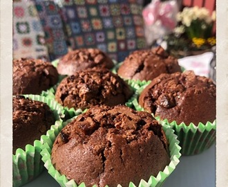 HÖGA CHOKLADMUFFINS MED APELSINSMAK