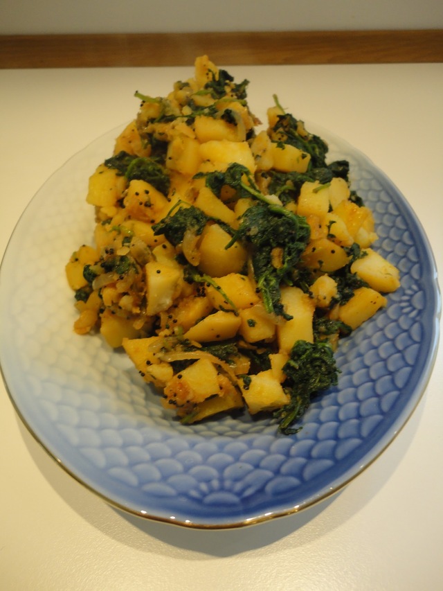 Spinach and Potato Curry