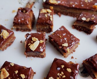 Salted Caramel Chocolate Brownie Bites