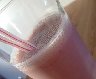 smoothie med jordgubbar & lime