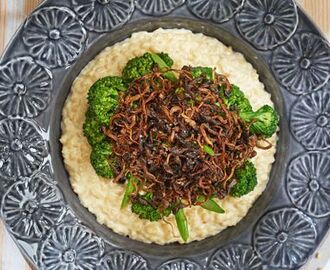 Krämigt matvete med broccoli, parmesanost och krispig ostronskivling