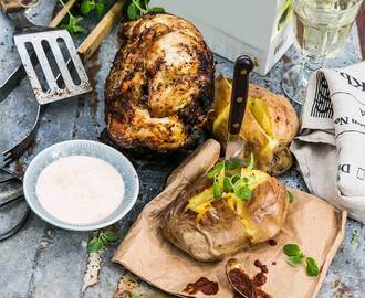 Beer Can Chicken med chipotlecreme och bakad potatis