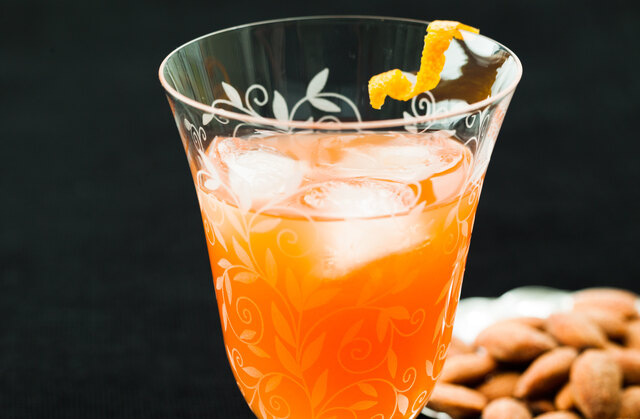 Fredagsdrinken – Campari- och clementindrink