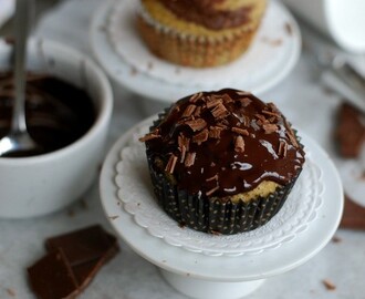 Pumpkin chocolate swirl muffins