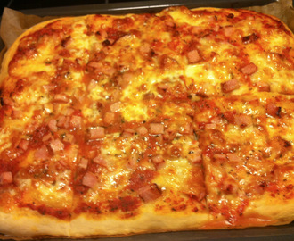 Hemmagjord pizza