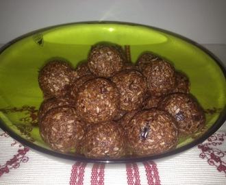 APELSINBOLLAR MED CHOKLADSMAK rawfood utan socker, vetemjöl och mjölk