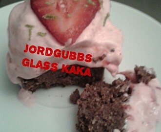 Jordgubbsglass kaka