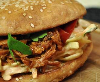 Pulled Pork CrockPot Burger