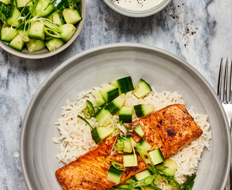 Lax ”tandoori” med yoghurt och gurksallad