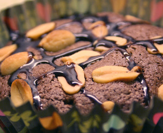 Krämiga choklad- och jordnötsmuffins