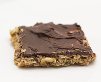 Oatmeal Date Bars with Chocolate