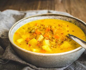 Coconut lentil soup