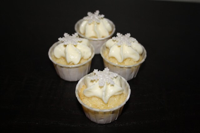 White velvet cupcakes