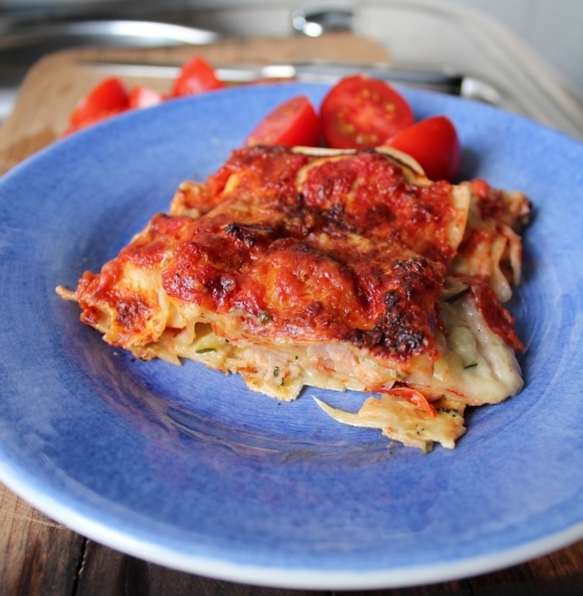 Lasagne på kasslersås med zucchini och tomatsås