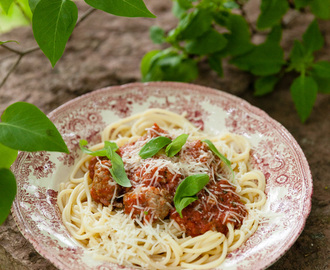 Italienska köttbullar i tomatsås