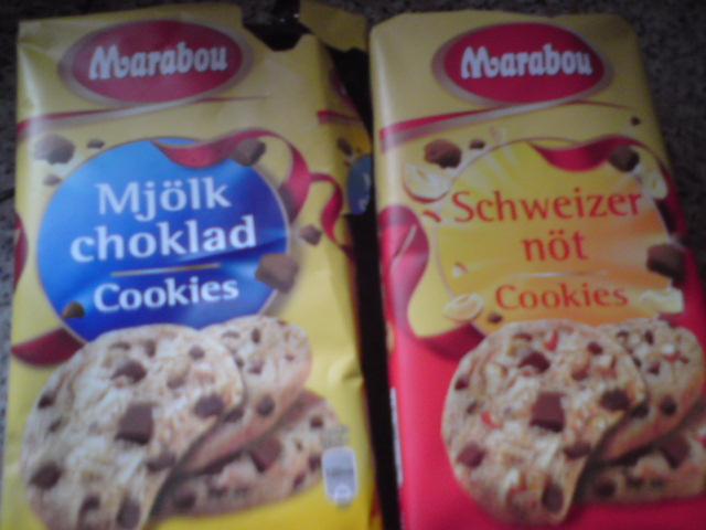 Mjölkchoklad cookies och schweizernöt cookies